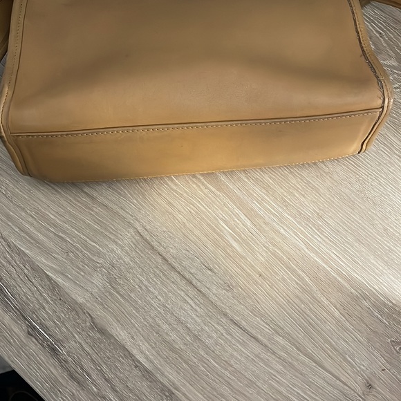 Coach Vintage Camel Legacy Shoulder Bag - Picture 5 of 12